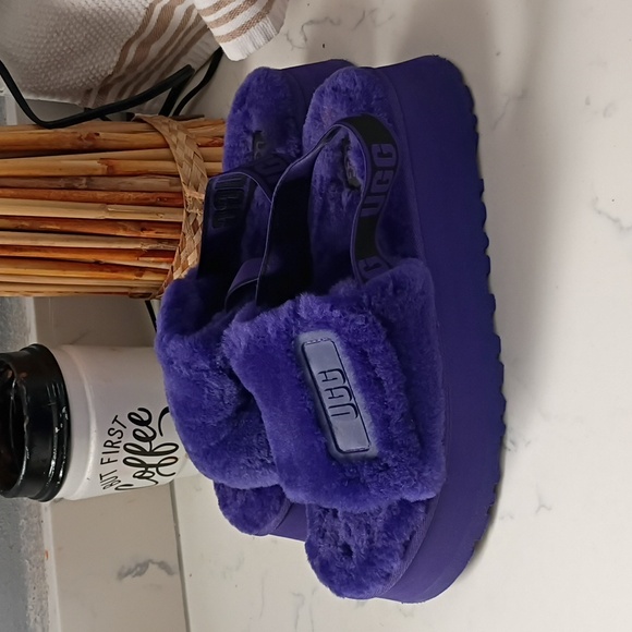 UGG PLATFORM SLIPPERS WOMEN'S - Picture 1 of 10